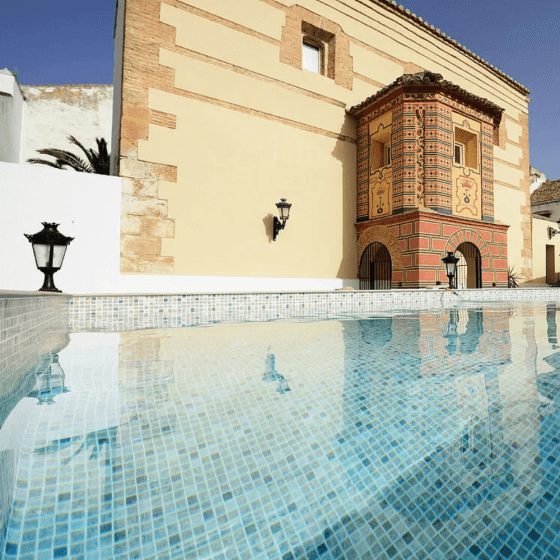 Photo d'une piscine avec liner en PVC armé ALKORPLAN persia vieux rose