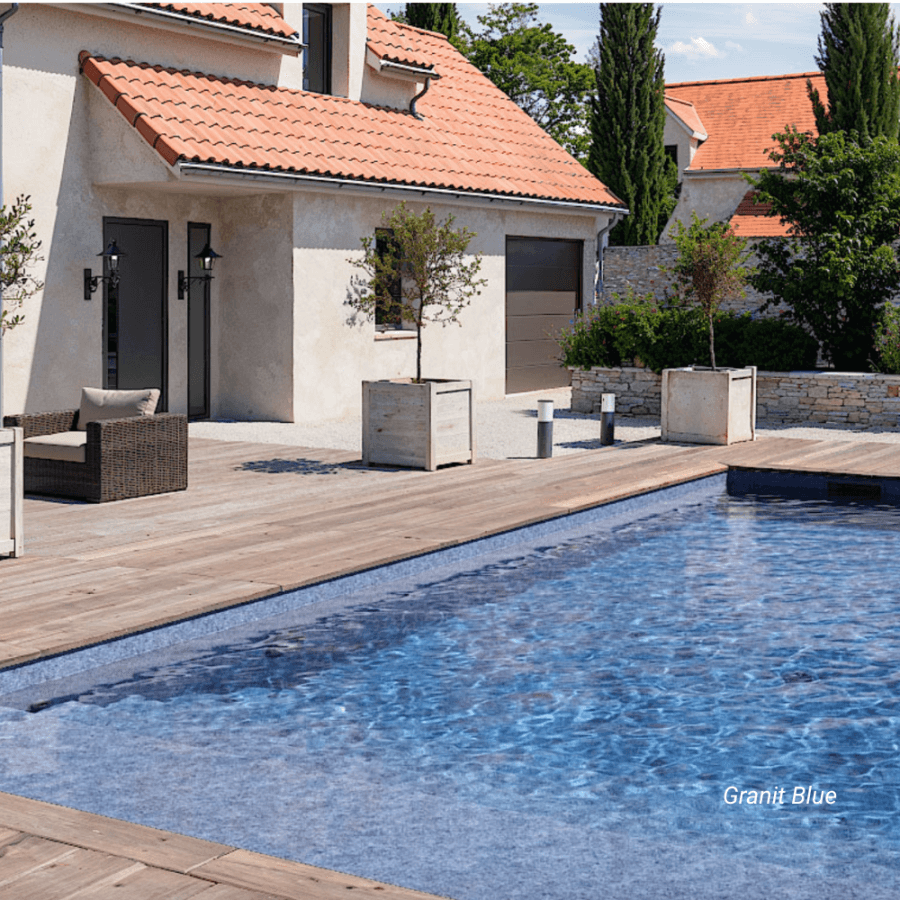 photo d'une piscine avec liner granit blue