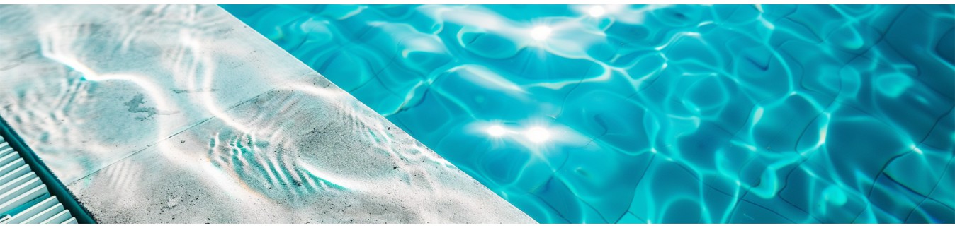 Margelle et dalle de différents matériaux pour revêtement tour piscine