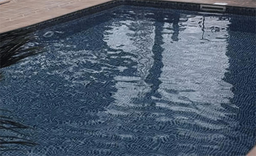 pvc-arme-sopremapool-design-marbella-noir-piscine